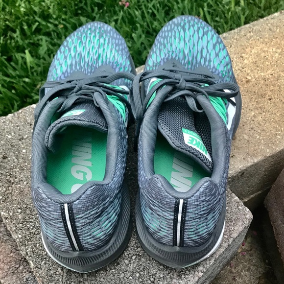 Nike Women’s Air Zoom Winflo 5 - Picture 2 of 8